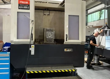Mazak machining centre with operator platform