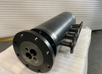 Black multi-channel rotary union